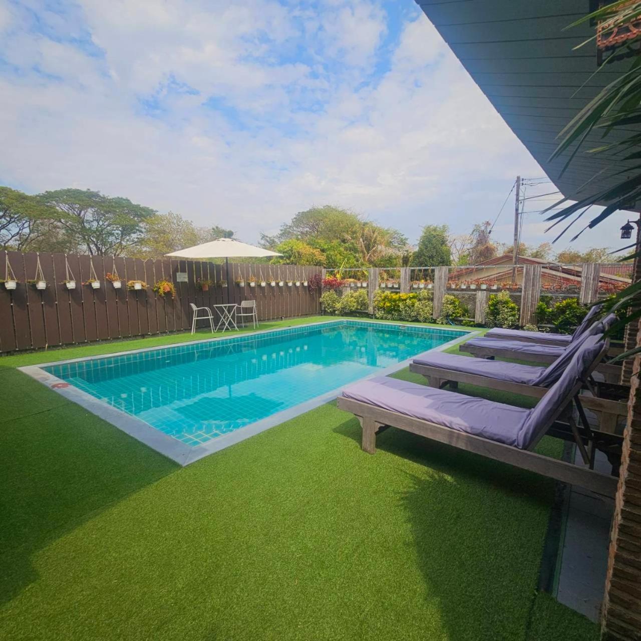 Sawasdee​ Buriram​ Resort Exterior photo