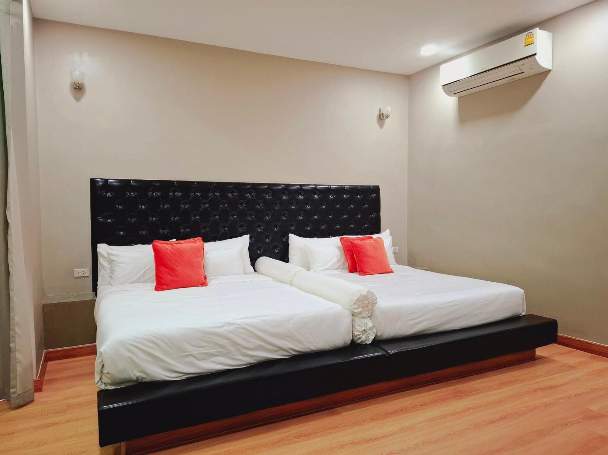 Sawasdee​ Buriram​ Resort Room photo